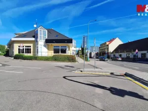 Pronájem obchodního prostoru, Chlumec nad Cidlinou - Chlumec nad Cidlinou IV, Kozelkova, 24 m2