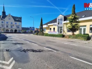 Pronájem obchodního prostoru, Chlumec nad Cidlinou - Chlumec nad Cidlinou IV, Kozelkova, 24 m2