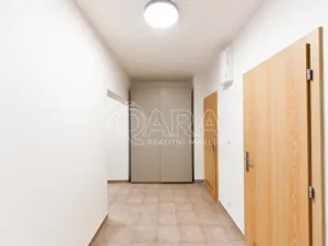 Pronájem bytu 2+kk, Praha - Krč, Panuškova, 83 m2