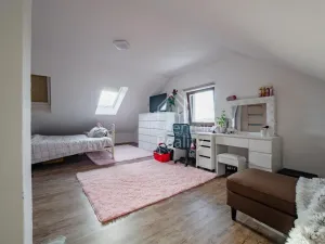 Prodej rodinného domu, Benátky, 145 m2