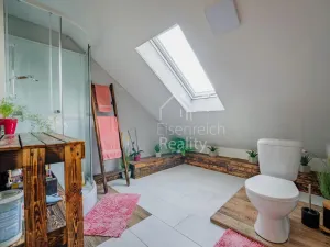 Prodej rodinného domu, Benátky, 145 m2