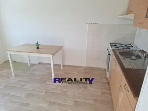 Pronájem bytu 1+1, Žatec, Stavbařů, 40 m2