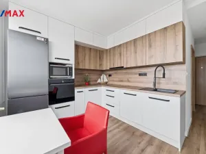 Prodej bytu 1+1, Hradec Králové - Nový Hradec Králové, třída Edvarda Beneše, 41 m2