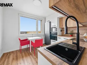 Prodej bytu 1+1, Hradec Králové - Nový Hradec Králové, třída Edvarda Beneše, 41 m2