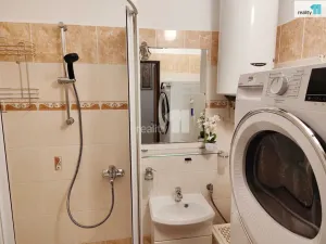 Pronájem bytu 2+kk, Praha - Smíchov, Radlická, 52 m2