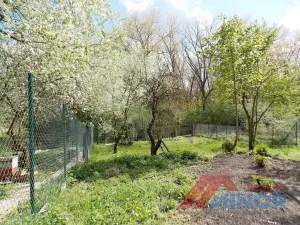 Prodej zahrady, Slaný, Husova, 485 m2