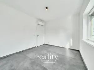 Pronájem bytu 2+kk, Znojmo, Hrušňová, 60 m2