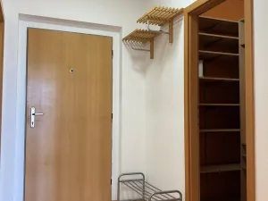 Pronájem bytu 2+kk, Praha, Choceradská, 59 m2