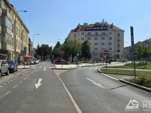 Pronájem bytu 1+kk, Praha - Bubeneč, Terronská, 25 m2