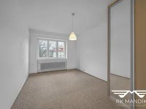 Pronájem bytu 2+kk, Praha - Kobylisy, Kobyliské náměstí, 56 m2