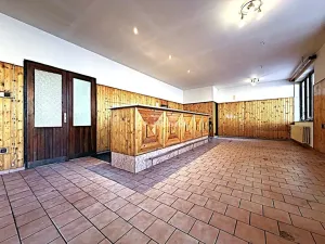 Prodej kanceláře, Zápy, 260 m2