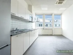 Pronájem kanceláře, Praha - Strašnice, V olšinách, 50 m2
