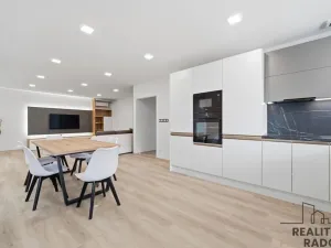 Pronájem rodinného domu, Lázně Bohdaneč, 192 m2