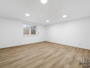 Pronájem rodinného domu, Lázně Bohdaneč, 192 m2