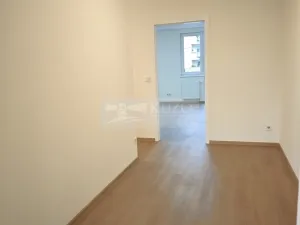 Prodej bytu 3+1, Praha, Hornomlýnská, 94 m2