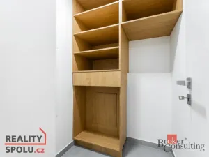 Pronájem bytu 2+kk, Praha - Smíchov, Podbělohorská, 62 m2