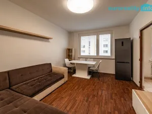 Prodej bytu 3+1, Horní Slavkov, Dlouhá, 65 m2