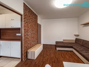 Prodej bytu 3+1, Horní Slavkov, Dlouhá, 65 m2
