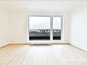 Pronájem bytu 1+kk, 33 m2