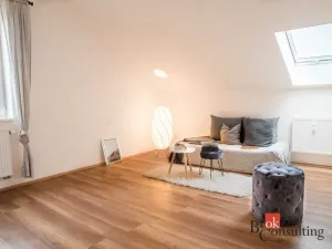 Prodej bytu 2+kk, Šestajovice, Komenského, 69 m2