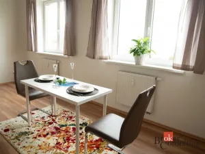 Prodej bytu 2+kk, Šestajovice, Komenského, 69 m2