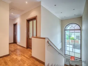 Prodej rodinného domu, Praha - Horní Počernice, Zárybnická, 307 m2