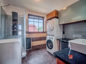 Prodej rodinného domu, Praha - Horní Počernice, Zárybnická, 307 m2