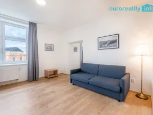 Pronájem bytu 2+1, Mladá Boleslav, náměstí Míru, 73 m2