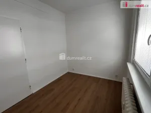 Pronájem bytu 2+kk, Zlín, U Trojáku, 36 m2