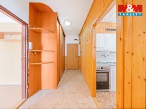 Prodej bytu 2+1, Studená, Komenského, 52 m2