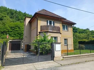 Prodej rodinného domu, Měchenice, M. J. Hurta, 230 m2