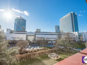 Pronájem bytu 2+kk, Praha, Hvězdova, 42 m2