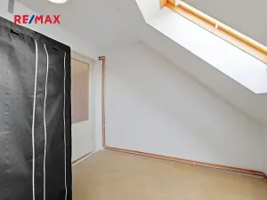 Prodej rodinného domu, Oselce, 168 m2