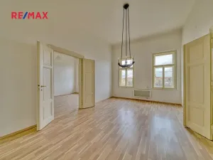 Prodej bytu 3+1, Praha - Smíchov, Janáčkovo nábřeží, 115 m2