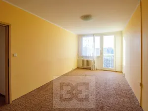 Pronájem bytu 2+kk, Praha - Kobylisy, Kyselova, 45 m2