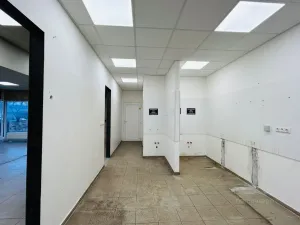 Pronájem obchodního prostoru, Veselí nad Moravou, Svatoplukova, 86 m2