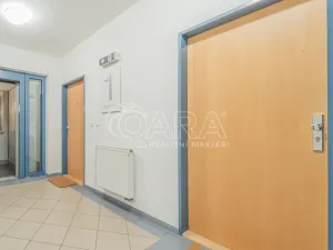 Prodej bytu 1+kk, Praha - Podolí, Jeremenkova, 35 m2