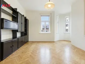 Prodej bytu 2+1, Mariánské Lázně, Hlavní třída, 56 m2