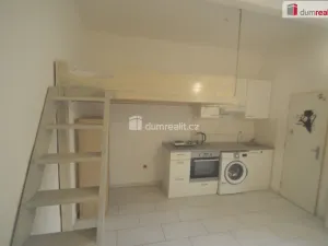 Pronájem bytu 1+kk, Praha - Nusle, Na Pankráci, 25 m2
