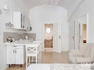 Prodej bytu 1+kk, Praha - Bubeneč, U studánky, 23 m2