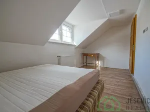 Prodej rodinného domu, Bernartice - Buková, 336 m2