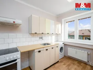 Prodej bytu 3+1, Ústí nad Labem - Neštěmice, Májová, 63 m2