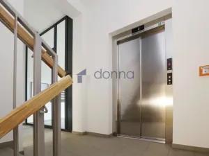 Pronájem bytu 3+kk, Praha, Bělohorská, 87 m2