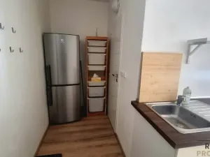 Pronájem bytu 1+kk, Moravský Krumlov, Sídliště, 30 m2