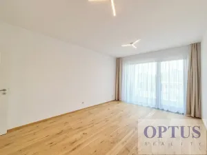 Pronájem bytu 1+kk, Praha - Karlín, Sokolova, 30 m2