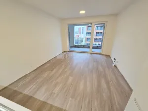 Pronájem bytu 1+kk, Praha - Hloubětín, Poděbradská, 33 m2