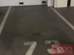 Pronájem garážového stání, Praha - Staré Město, Bílkova, 13 m2