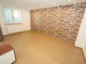 Pronájem bytu 2+kk, Opava, Masařská, 52 m2