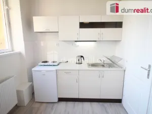 Pronájem bytu 1+kk, Praha - Smíchov, Ke Koulce, 25 m2