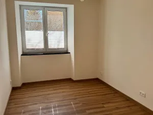 Pronájem bytu 2+kk, Praha - Vysočany, Kolbenova, 60 m2